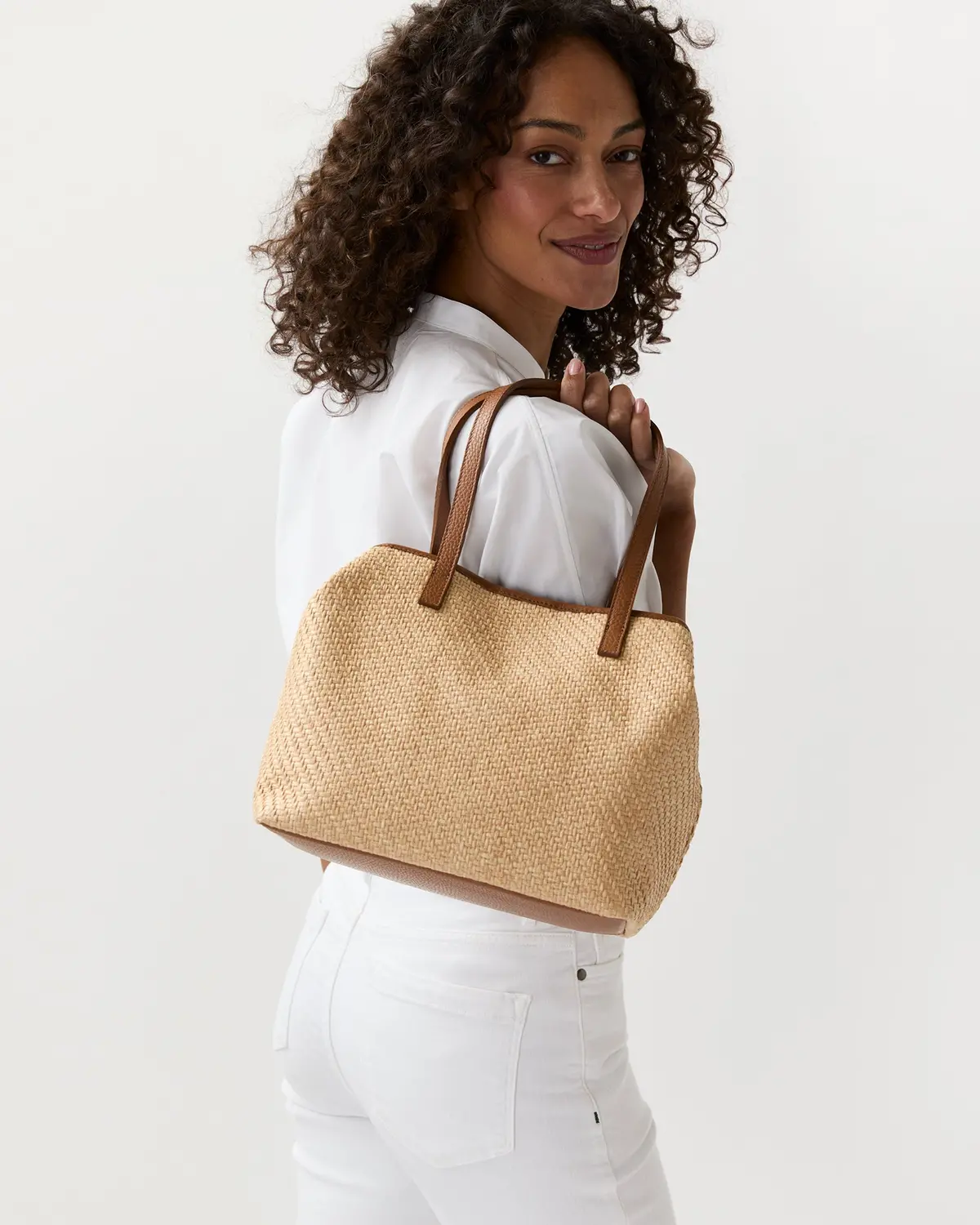Judith Tote In Natural/Tan Raffia/Leather 1