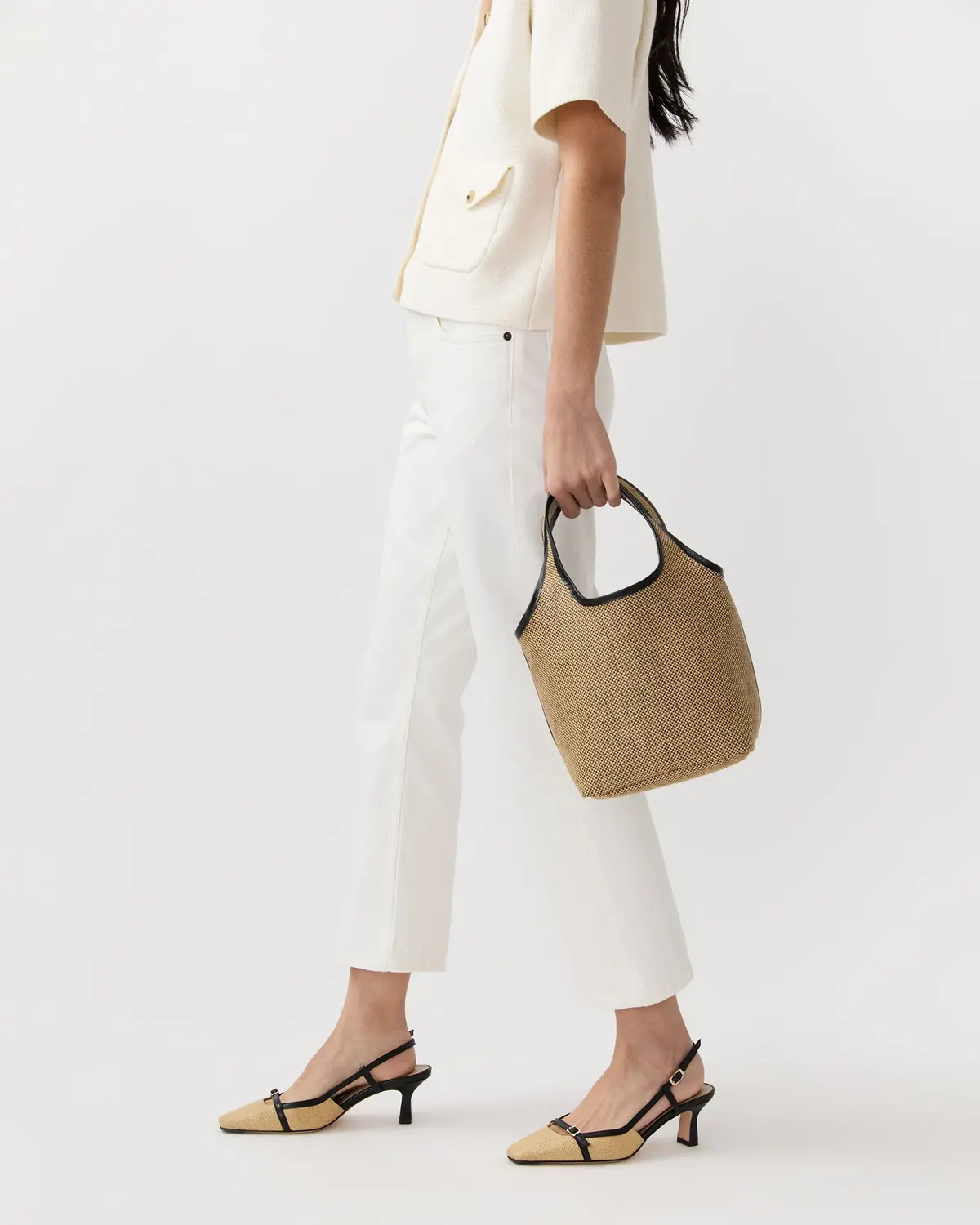 Paola Bucket Bag In Tan/Black Basketweave 1