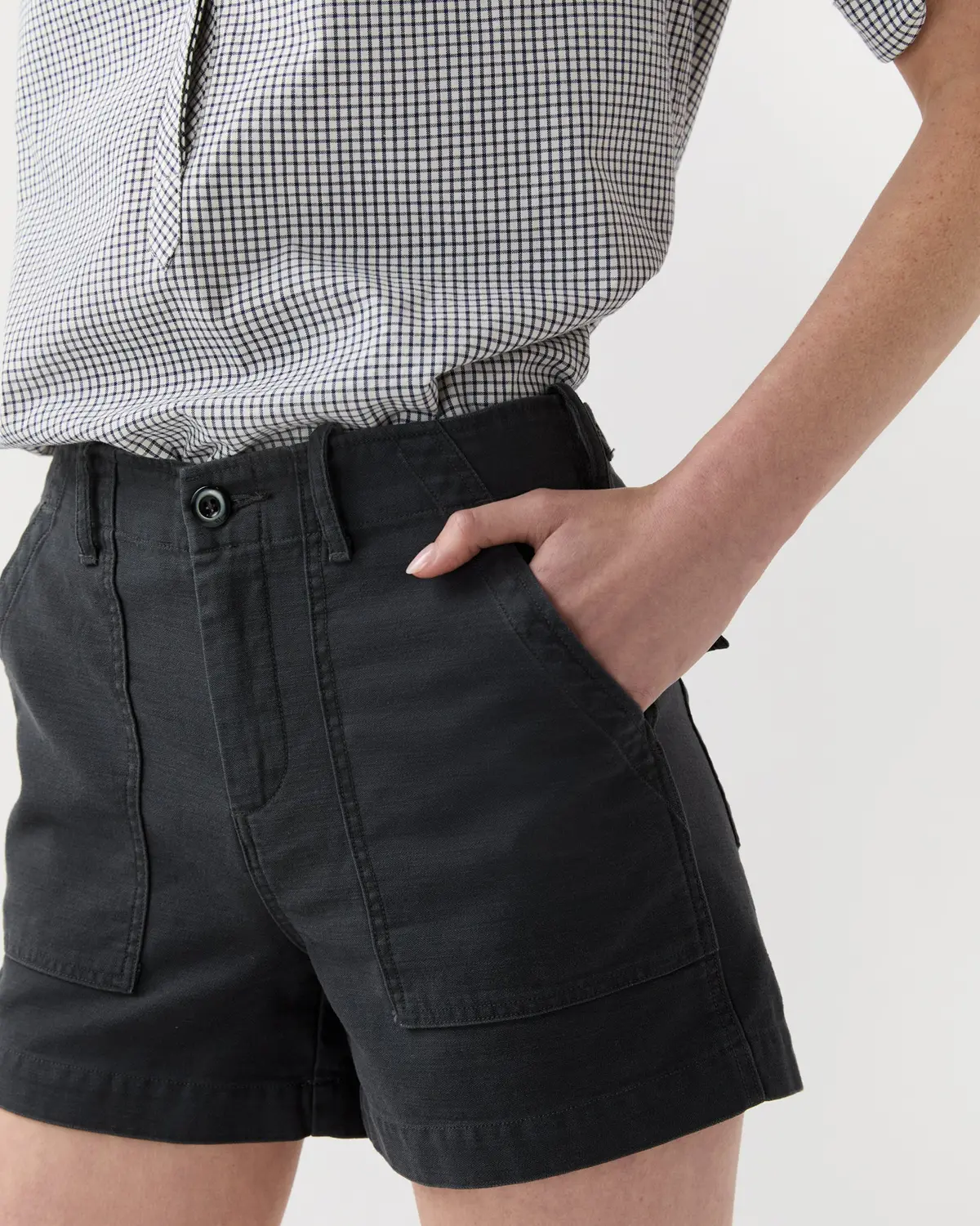 Surplus Shorts In Washed Black 3