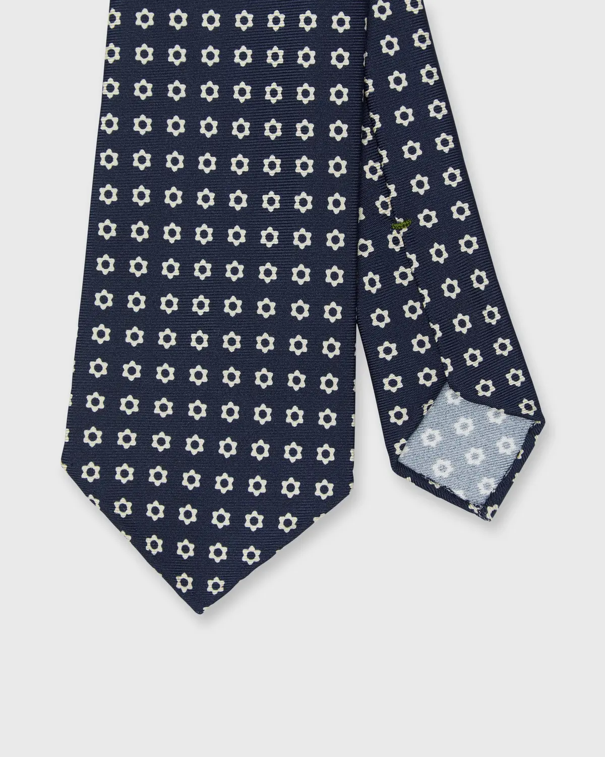 Silk Print Tie In Navy/Bone Flower 1