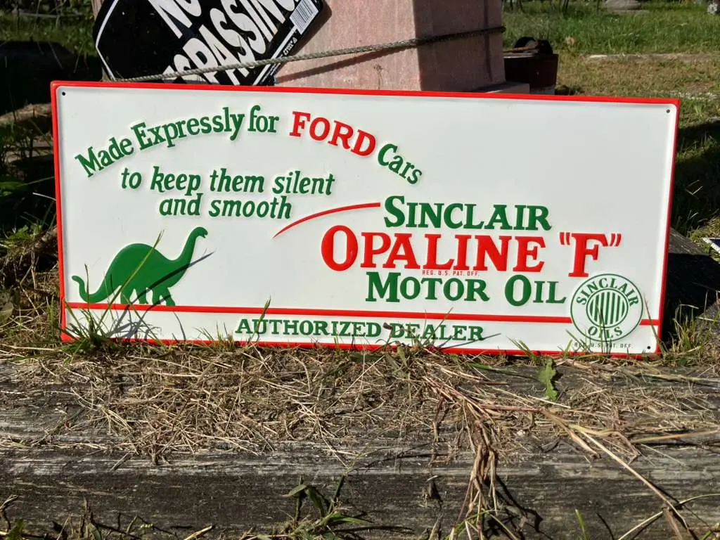 Sinclair Opaline "F" Motor Oil Vintage Metal Sign 1