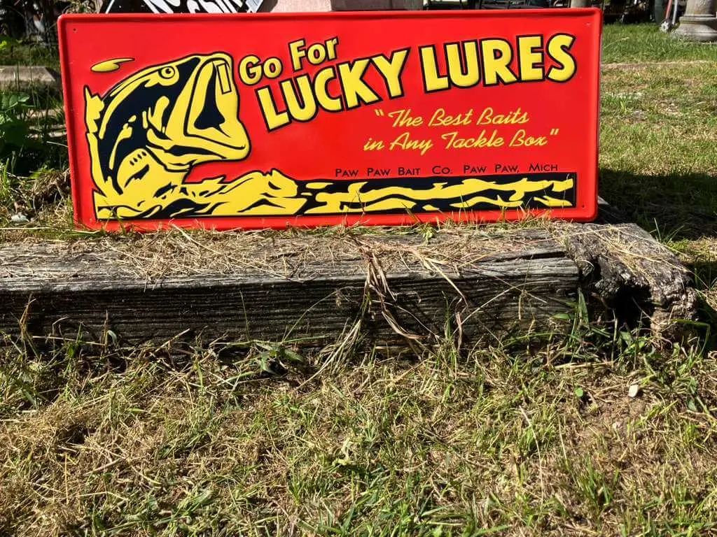 Vintage-Style Go For Lucky Lures Fishing Bait Sign 1