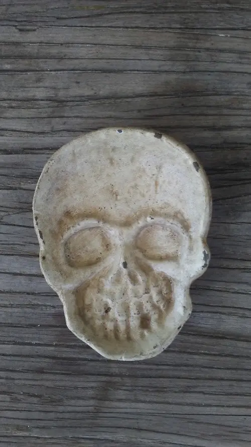 Ashtray - Cast Iron Skull Ashtray 1