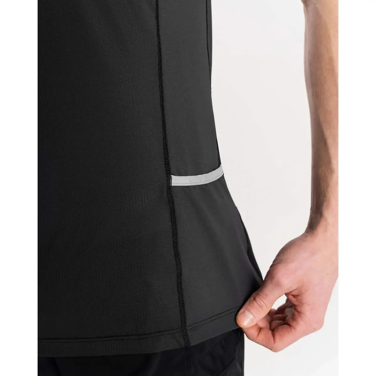 Titan Singlet Tank (Men's) - U550150m - Past Season 6